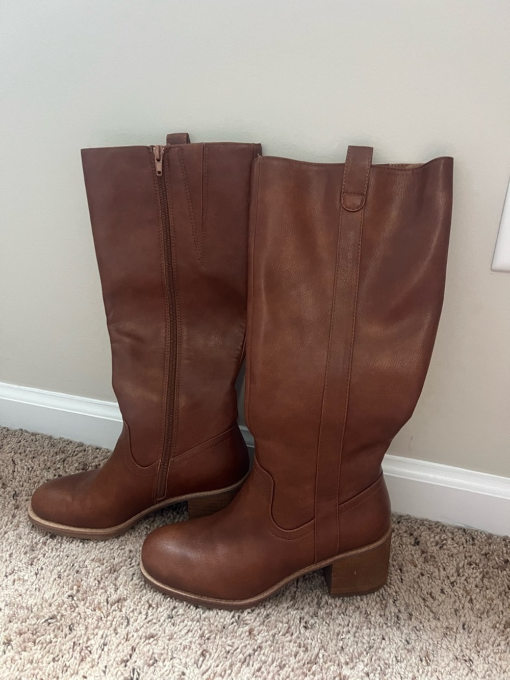 b.o.c. Tall Chestnut Brown Leather Heeled Boots